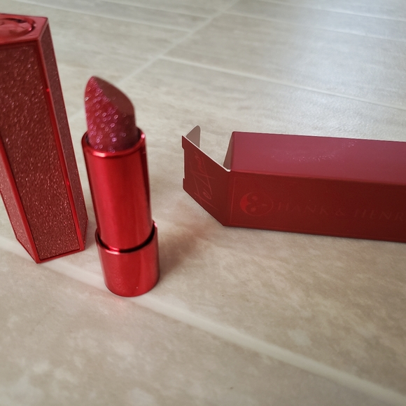 Shimmer Lipstick - Picture 2 of 3
